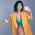 DaYuan Lin Instagram - 第一次這樣推薦(好新鮮好興奮) 獻給這陣子最熱門的🫶🏻 #Moztech萬能充pro行動電源 實際用後發現真的不能沒有它欸 不管是出門，甚至在家也只要一顆通通就搞定😆✌🏻 💜10000mAh的超大容量, 自帶typeC，lighting 的線 (我自己是手機,Ipad,耳機,隨身電風扇,藍芽喇叭….一次一起充都沒有問題🔋👏🏻 💜可一次充五台裝置，而且充電速度飛快、節省時間 💜自帶插座🔌豆腐頭掰掰！ 💜還可以變身手機支架，等通告時間隨時拿來看影片都好方便☺️ 認真推薦給很怕3C產品突然沒電的大家🫰🏻 即日起至8/20日。 跟著我一起買有限時優惠～只有5天！ 我選了我愛的莫蘭迪色 #仙境紫 但有六種顏色可以挑不用擔心🤩 請好好把握我的專屬折扣💜