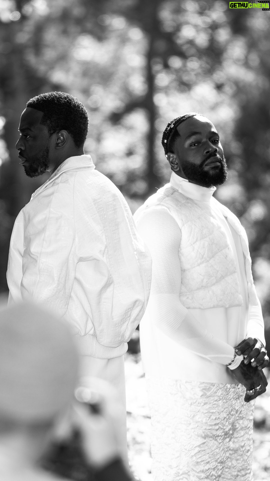 Dadju Djuna Nsungula Instagram - L’album HÉRITAGE de DADJU & TAYC sort le 16 Février 2024. Le Premier extrait de cet album s’appelle « MAKILA : WABLÉ » et il est à vous ! 🌳🩸