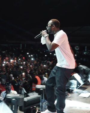 Dadju Djuna Nsungula Instagram - Le miel se propage 🍯🌳🩸🇧🇮

Bercy le 15 février 2024
Vous n’avez aucune CONSCIENCE…
@tayc