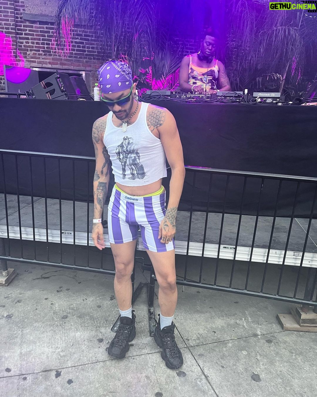 Dahlia Sin Instagram - SUMMER DUMPIANA #itwascuteorwhateva