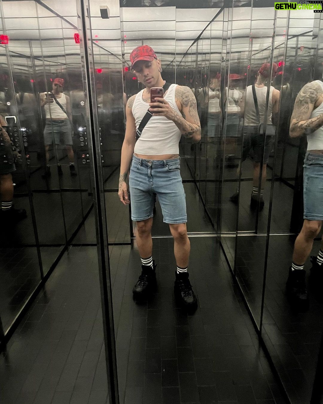 Dahlia Sin Instagram - SUMMER DUMPIANA #itwascuteorwhateva