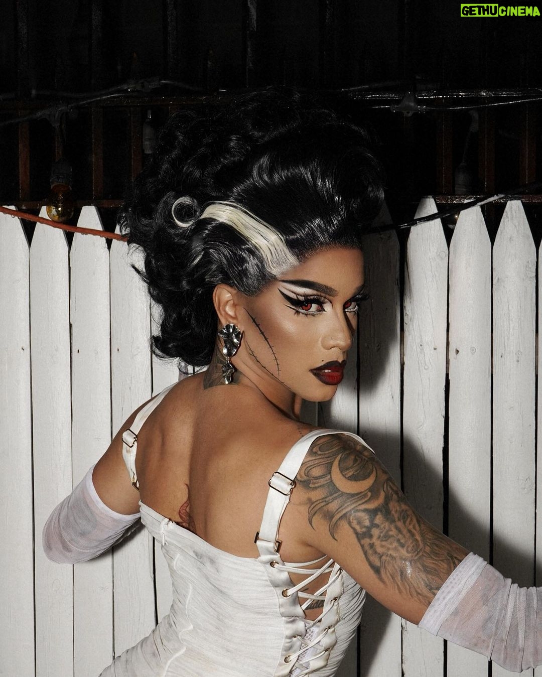 Dahlia Sin Instagram - BRIDE 🔪 Hair @vanityswigvault Photos @themambiche 3 Dollar Bill
