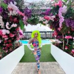 Dahlia Sin Instagram - Come Soak Up The Sun With Me By The Pool @summerclubnyc TODAY For @softservenyc It’s 88 Out And I’m Ready To Melt 🦩 3-9PM Ticket Link In Bio 👙 Fit @leak_nyc Hair @hatzbycarlos The Summer Club NYC