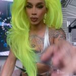 Dahlia Sin Instagram - In My @skims For @softservenyc 💚 Hair @hatzbycarlos The Summer Club NYC