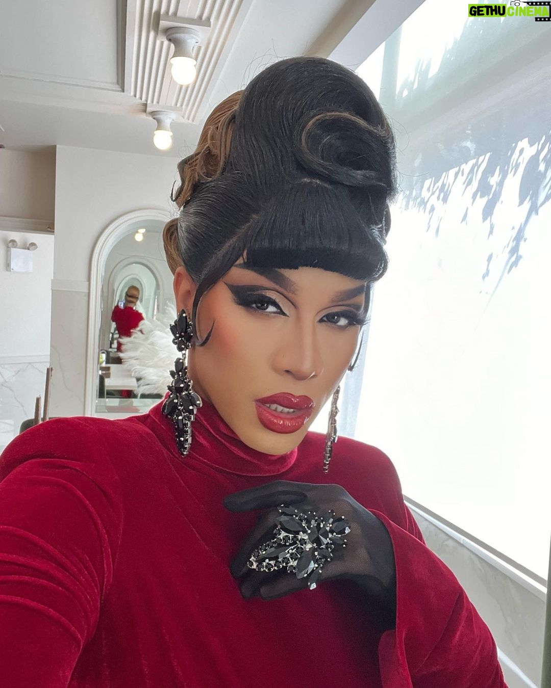 Dahlia Sin Instagram - BTS 🖤 Photos @alvinkeanwong