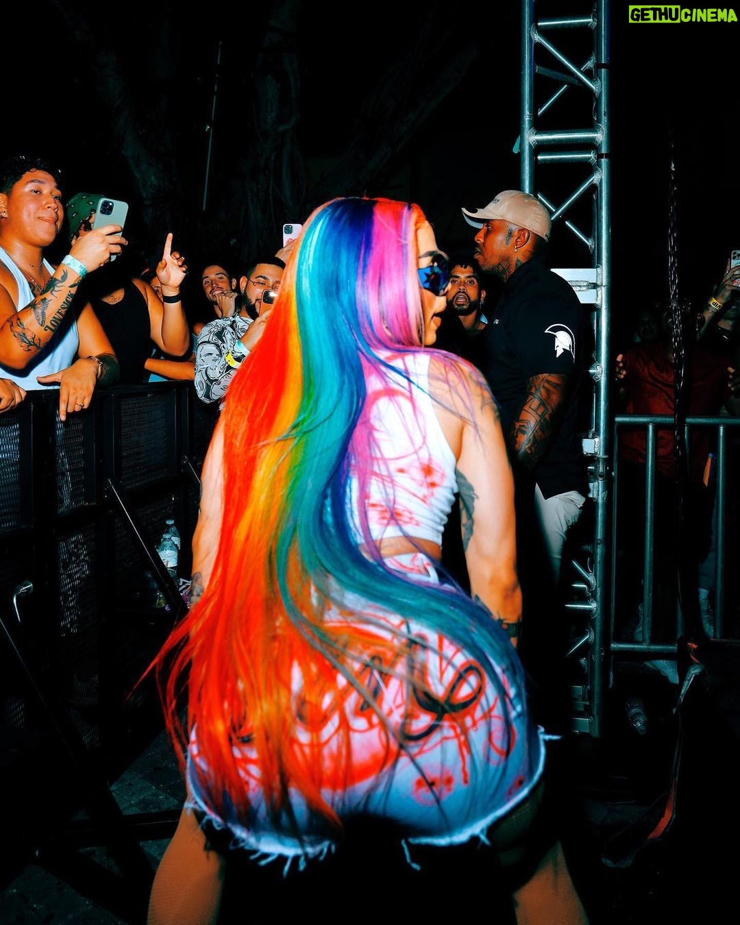 Dahlia Sin Instagram - It's a bunch of mini-mes, I'm the one they mockin 🌈 Photos @shuddervisions Wynwood Pride