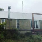 Daniel Hendler Instagram - Los Arq. Federico Hendler (@fedh_000) y Lorena Logiuratto construyeron este hermoso refugio en villa serrana 💚 Villa Serrana, Lavalleja, Uruguay