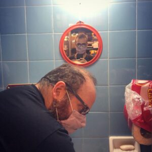 Daniel Hendler Instagram - El querido @alansabbagh, además de idóneo en asuntos actorales, me estuvo asesorando en iluminación para el hogar. ¡No duden en consultarle cualquier cosa que se les ocurra!