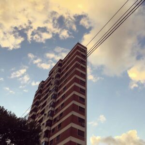 Daniel Hendler Instagram - Edificios desubicados