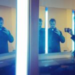Daniel Hendler Instagram - Cuando estás por salir a escena e intentás centrarte en tu personaje. (previa de Las manos sucias, en el camarín de sala Casacuberta).