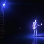 Daniel Hendler Instagram - Las luces de “Adelfa” las hace Ale Le Roux y el vestuario Lara Sol Gaudini. Cuando ambos aceptaron incorporarse al proceso de la obra supe que, aún si la puesta me saliera desastrosa, la experiencia escénica ya valdría la pena.
