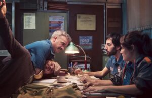 Daniel Hendler Instagram - Hoy se estrenó en netflix División palermo, tremenda serie creada por @santikorovsky junto a un grupazo de guionistas, productores y equipo técnico, e interpretada por un elenco maravilloso del que tengo el gusto de formar parte. 
Difícil nombrarlos a todos (sobretodo porque quería llegar a publicar esto el día del estreno, pero creo que se puede editar el texto así que luego los incluiré :)
Sobre el final del carrete se puede ver lo que nos divertimos, en un rodaje exigente y de alta calidá. 
Son 8 capitulos. 
¡Ojalá los disfruten!