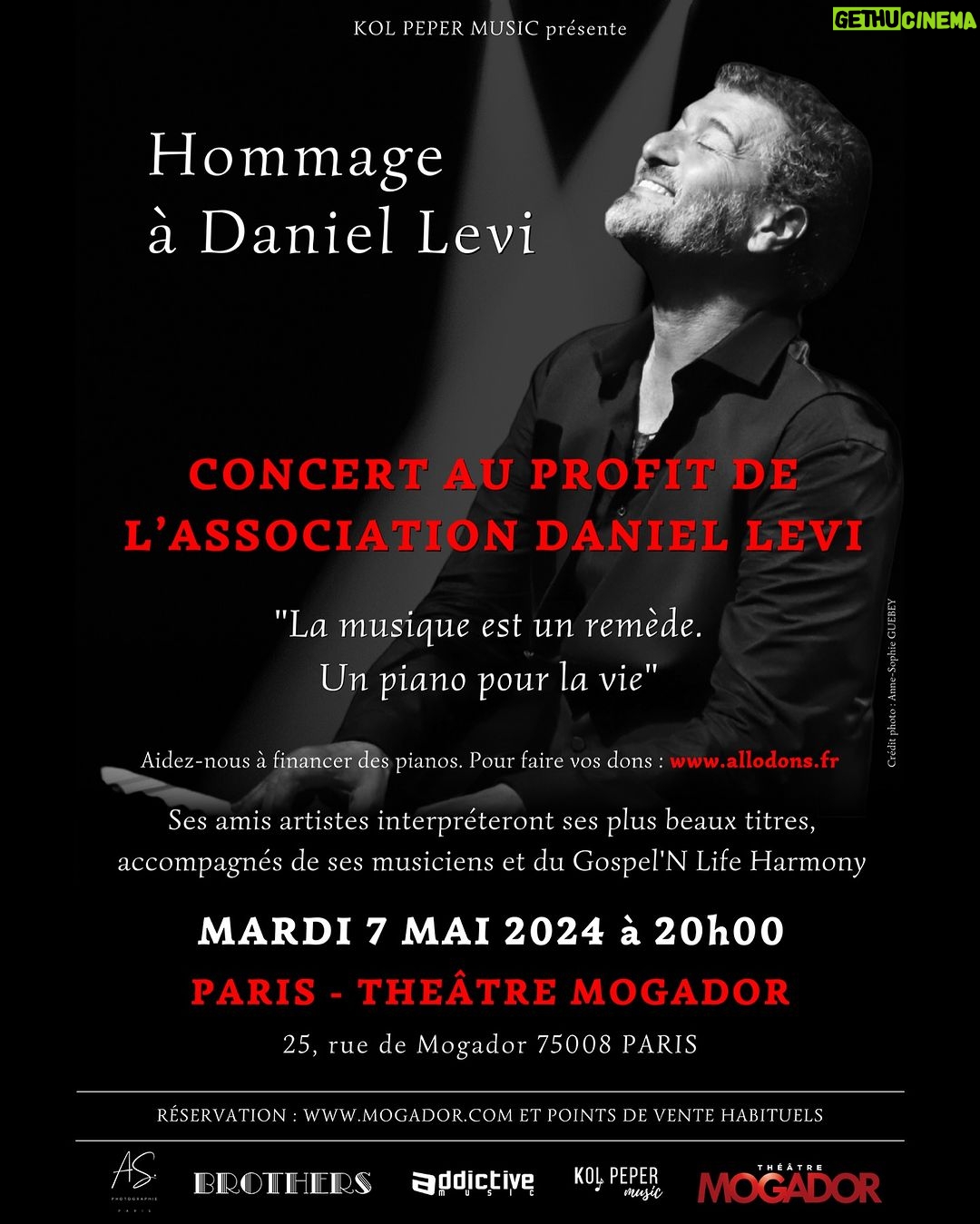 Daniel Lévi Instagram - Il n’y a pas si longtemps débutait ta tournée « Vivre aux éclats ». « Aujourd’hui, accompagnée de notre famille , de tes musiciens du @gospelnlifeharmony , de toute l’équipe de communication, de nos distributeurs @addictivemusicfrance, de SB productions @sam_smadja_ ainsi que de notre fille Nessyel, d’ @abel.levi_music et de @rephalv , nous allons la continuer pour toi et surtout avec toi, pour faire résonner ta voix à travers la France, la Belgique et la Suisse. » Merci à vous cher public d’avoir été là depuis tant d’années et d’être encore aujourd’hui à nos côtés… Après la soirée hommage exceptionnelle au Théâtre Mogador le 7 novembre 2022, j’ai le plaisir de vous annoncer qu’un nouveau concert hommage sera organisé le 7 mai 2024, toujours au Théâtre Mogador. Un concert au cours duquel ses amis artistes reprendront ses plus beaux titres, accompagnés de ses musiciens et du Gospel’N Life Harmony. Tous les bénéfices de la soirée seront reversés à l’Association Daniel Levi pour l’achat de pianos dans les hôpitaux et les maisons de retraite. Pour réserver vos places : https://www.eventim.fr/eventseries/hommage-a-daniel-levi-3543227/ (lien en bio)