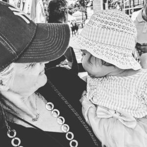 Daniel Lévi Instagram - Quelques mots après ces jours si émotionnellement forts.
Je voudrais vous remercier pour tous  ces bons vœux à notre petite princesse Nessyel pour son premier anniversaire.
Merci pour votre amitié et amour inconditionnels
Tous vos mots, vos  messages sont d’un réconfort que vous ne pouvez  même pas imaginer. Merci du fond du cœur de continuer à être à nos côtés.

« Il est sûr que toi mon cher mari,  tu vois toutes ses belles personnes et tu n’oublie pas de les bénir pour toute leur bienveillance à notre égard »

On vous aime à tous, hâte de vous retrouver très très bientôt 🫶❤️