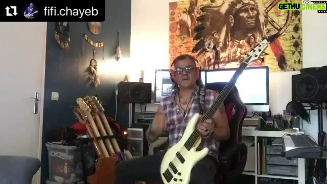 Daniel Lévi Instagram - Mon mari a raison, tu es THE BEST. Merci d’avoir été la, d’être là encore et touiours avec et pour nous . Tu as raison, IL MANQUE TELLEMENT. Il n’est pas loin, c’est sûr et ce soir il chante, c’est sûr, pour nous tous. On t’aime mon @fifi.chayeb, ne change rien 🙏🏻🙏🏻🙏🏻❤️ #Repost @fifi.chayeb ・・・ En ce jour de fete de la Musique moi qui ne joue jamais ce jour là...quoi de mieux que de rendre hommage a mon fréro qui me manque tant @daniellevi_officiel et de partager cette sublime chanson « Un jour se Léve » 🙏en Aout cela fera 1 ans que tu es parti rejoindre les anges... tu me manques tant ❤️
