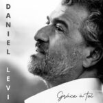 Daniel Lévi Instagram - Pour que ta voix résonne chaque jour dans le monde, nous ne cesserons jamais de te faire vivre à travers ta musique 🎼💫 Merci à vous tous pour votre bienveillance, ne cessez jamais d’écouter, de chanter et de partager sa musique 🙏🏻❤️ Merci à notre distributeur @addictivemusicfrance d’être à nos côtés 💿