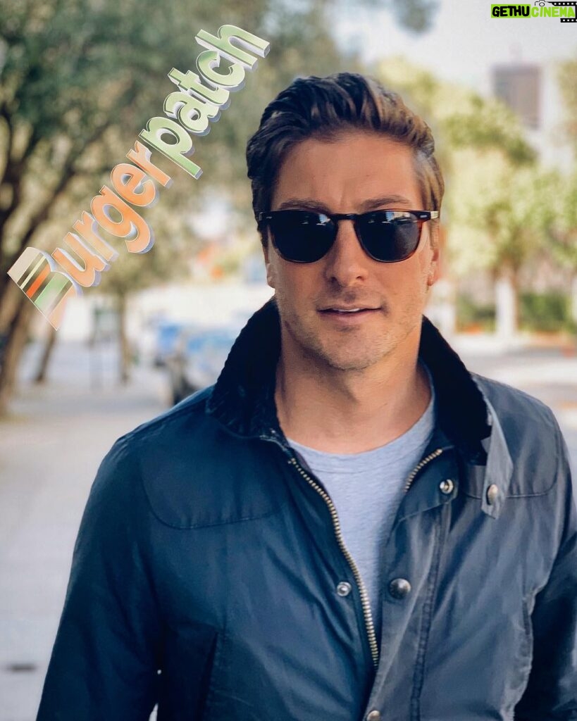Daniel Lissing Instagram - WHO LOVES GREAT BURGERS, FRIES AND SHAKES??? 🍔🍟🥤 . About a year ago I invested in a company that I believe in with all my heart... @theburgerpatch !! A plant based fast food joint! One of the first in the world. And I first thought what you’re probably thinking... ‘won’t be as good as a regular burger’! I WAS SO WRONG! And now, I’m so happy to introduce @theburgerpatch to YOU! Today is the grand opening and if you live in the Sacramento area, head to 23rd and K street! If not, hold tight, we’ll be getting to you before long! Do something good for your body and great for our environment! #eatburgerpatch #burgerpatch #fastfood #vegan #veganfastfood #love #food Burger Patch