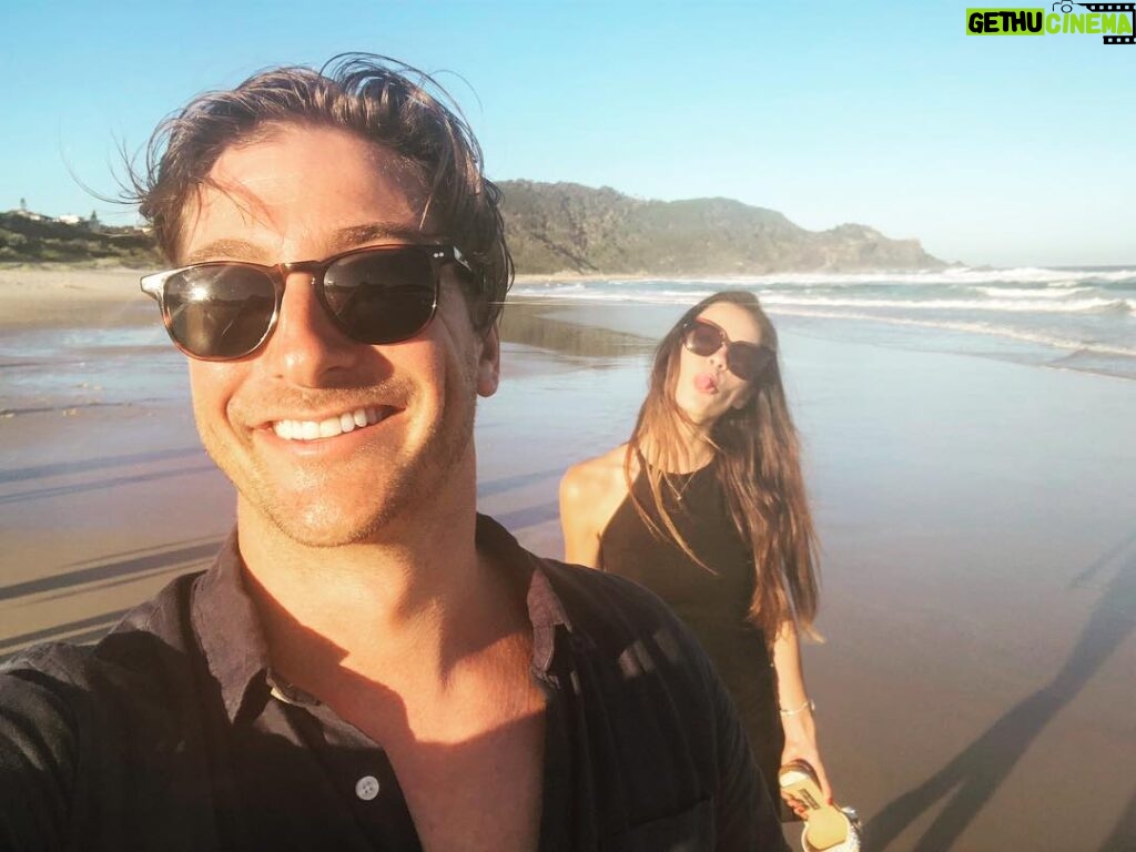 Daniel Lissing Instagram - #flashbackfriday Back in summer down under.. #happiness #australia @jegdiva Boomerang Beach