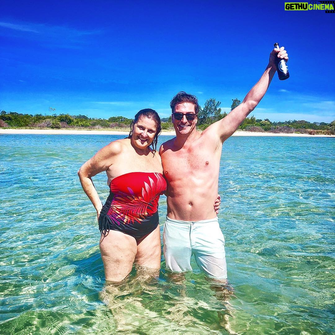 Daniel Lissing - 24.2K Likes - Great day on the blue #happiness #summer #family
