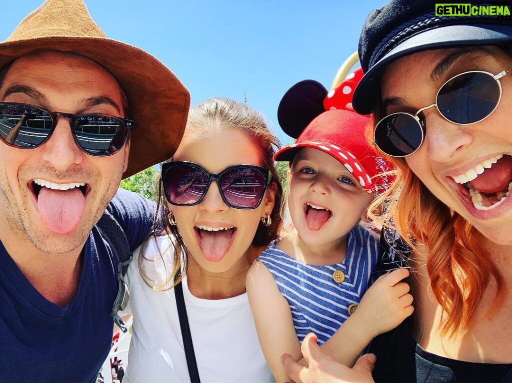 Daniel Lissing Instagram - We had an amazing time hosting my beautiful sister @tamaralissing_murphygozzard and the cutest little girl in the world, Charlie!! So much fun and love! #family @jegdiva