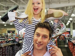 Daniel Lissing Instagram - We had an amazing time hosting my beautiful sister @tamaralissing_murphygozzard and the cutest little girl in the world, Charlie!! So much fun and love! #family @jegdiva