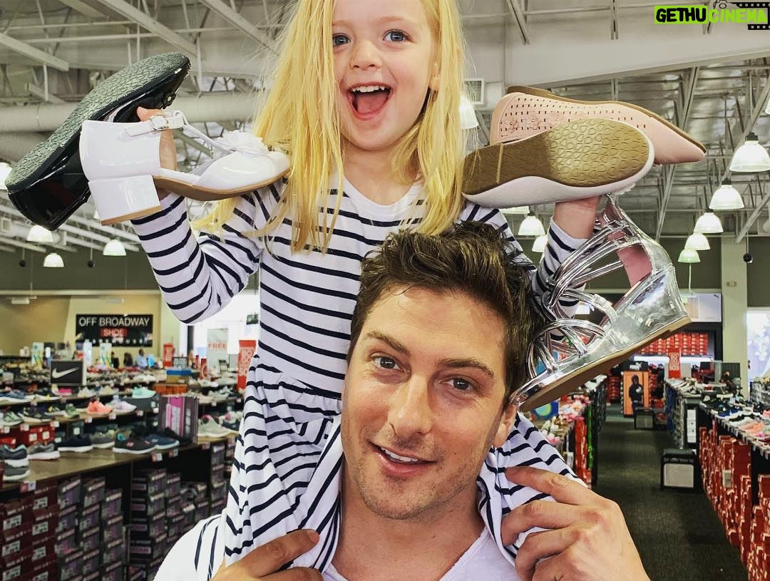 Daniel Lissing - 21.8K Likes - We had an amazing time hosting my beautiful sister @tamaralissing_murphygozzard and the cutest little girl in the world, Charlie!! So much fun and love! #family @jegdiva