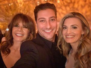 Daniel Lissing Instagram - @hallmarkchannel #tca2019 just a great night with awesome people!