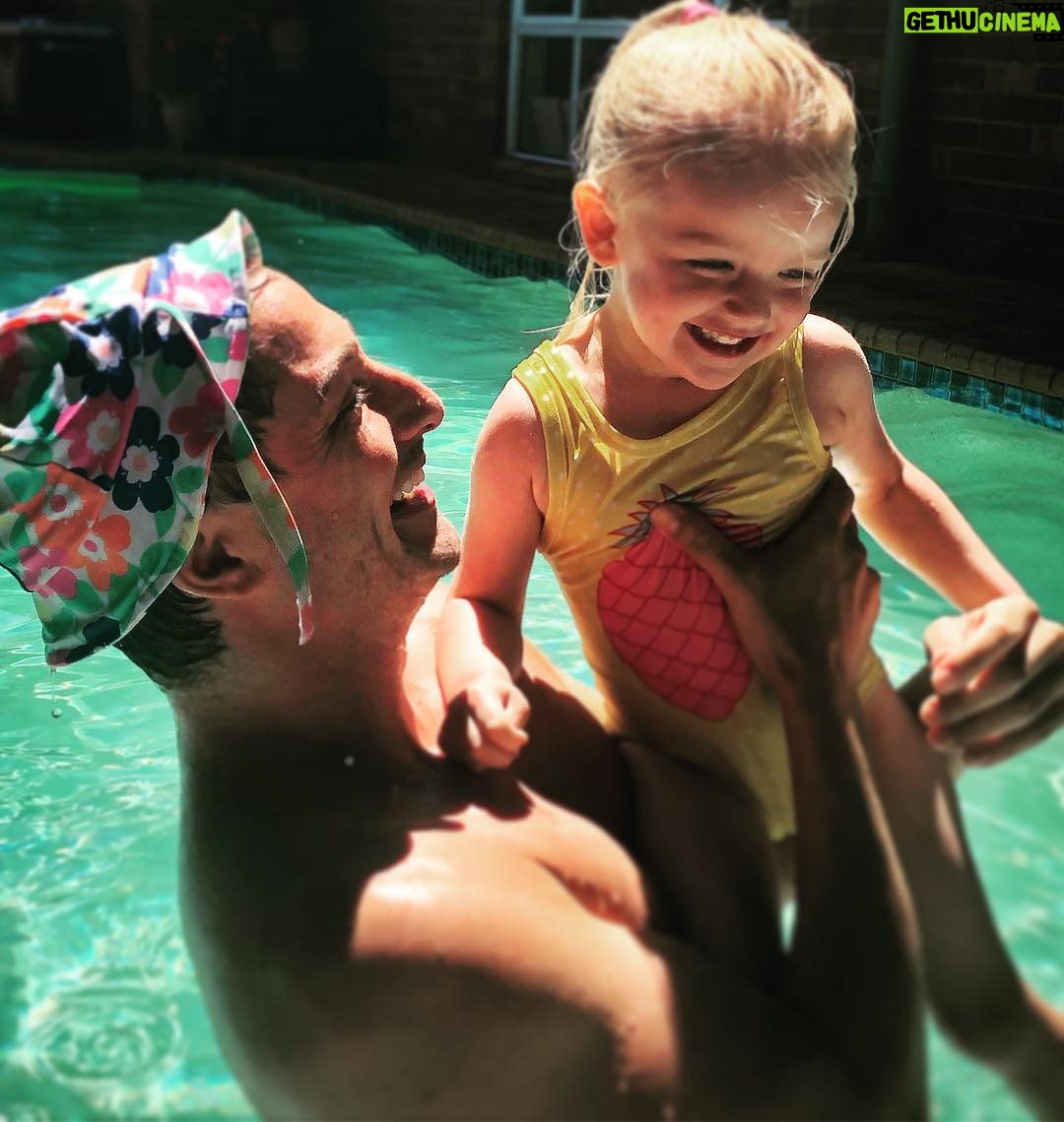 Daniel Lissing - 33.7K Likes - Pool time with my very cute niece #summer #family
