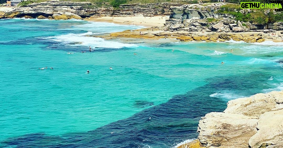 Daniel Lissing Instagram - Looking at this picture makes me feel good... what pictures do that for you? 🤔 Tamarama