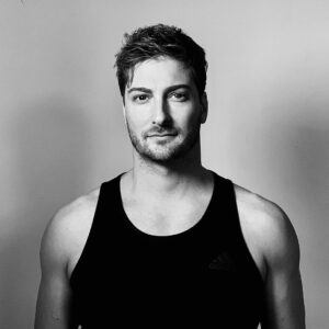 Daniel Lissing Instagram - Moon-rise. Sunset. 🌕☀️
