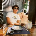 Daniel Padilla Instagram – Ngiting busog.. hanggang sa pagtulog log log 🤫🙊