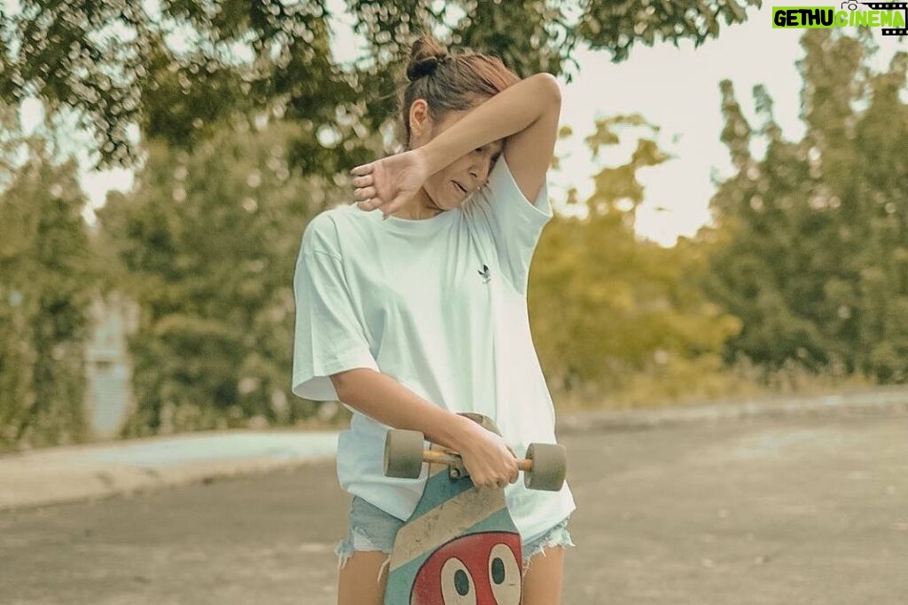 Daniel Padilla Instagram - “And away they roll just lovers in the twine with no place to go So they kick push kick push kick push kick push coast So come and skate with me jus a rebel looking for a place to be So lets kick and push and coast” - Lupe F