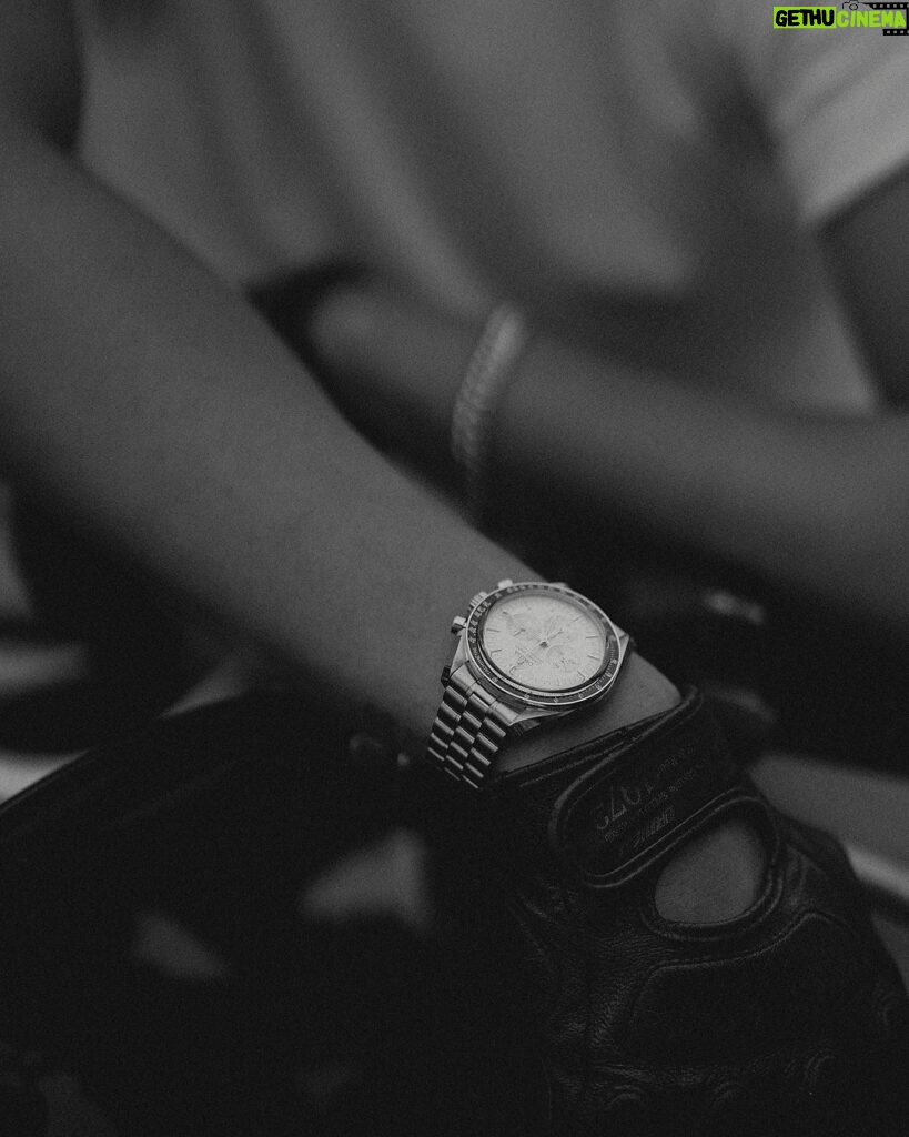 Daniel Padilla Instagram - Timeless like a black and white photo. #OMEGASpeedmaster #Moonwatch @OMEGA