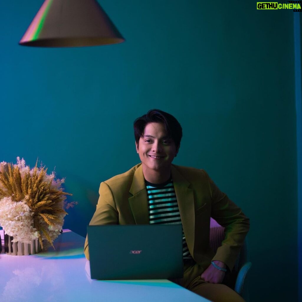 Daniel Padilla Instagram - Samahan niyo kame ni Kathryn at mga kaibigan namin sa #AcerDay2021 Online Concert this Saturday, 8 PM! Gusto rin namin malaman how you guys are holding up, tweet us how you live your world + your answer to our #AcerDay2021 challenge and use the hashtags #KathNielForAcer #LiveYourWorldWithAcer and #AcerDay2021 to join the @acerph Twitter-exclusive contest!