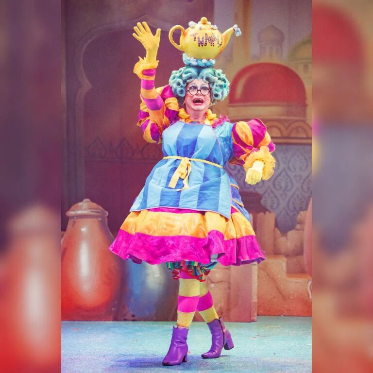 Daniel Wallace Instagram - And now for some Christmas content....slightly different to my usual drag and my recent adventures on @bouletbrothersdragula im currently starring and having a fabulous time over in Aladdin in Pantoland!(@marinatheatre @phapanto ) I love doing panto every year!It's such a fabulous tradition and art form and a great distraction from the craziness of reality TV and the Internet commentary and discourse that comes as part of the package. Here I am giving my best Twankey!She is a joy to play...fun fact Twankey gained her name from Twankey tea(a slightly inferior and cheaper cut of tealeaves)Hence why upon my entrance I am balancing a teapot on my head!just 8 more shows to go...well we'll have to do it again then won't we?! Photo by @fourthwallphotographyuk Wearing a fabulous @tam.walsh Marina Theatre - Lowestoft