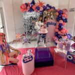 Daniela Pantano Instagram - 💕Felices 3 añitos mi princesa hermosa !! 💕 Ayer pasamos un día hermoso ! 💫 Ambar fue muy muy feliz en el festejo de su cumple ✨💜 Gracias a todos los que hicieron posible este festejo 💕❤️ Deco @oruga.ar Animación @cuakanimaciones Mobiliario @lucero_mobiliario_para_eventos Maquillaje artístico @glittergreen_ Torta @tortasart Piñata @pinataslove.ok Disfraces @disfraces.silvina Cupcakes @chocolate.chocopop Pizarras/ souvenirs @chi.ba.ta Libritos / souvenirs @lacajitadepandoraok Golosinas @golosinastembleke Cumpleaños Feliz