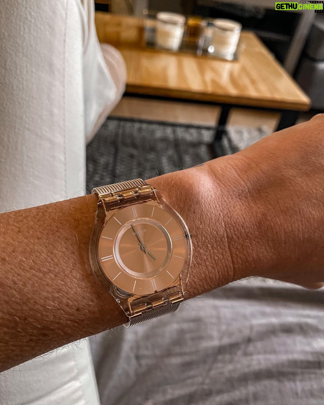 Daniela Pantano Instagram - 💙🩵⌚️ @swatch_ar . . . #swatch #swatches