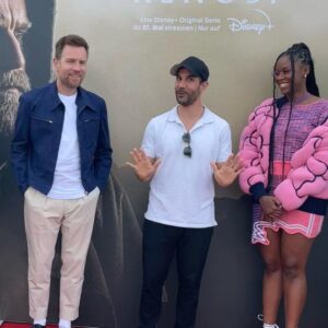 Daniele Rizzo Instagram - "A long time ago in a galaxy far, far away...”
OR
“You will know when I’m in the room”
@obiwankenobi is coming! May 27th!!
What a blast to meet this great talented people - my clip is coming out in a few days - don’t miss #ObiWanKenobi on @disneyplus 
Was für ein Tag! Danke an @disneyplusde und alle im tollen Team, die mir die verrücktesten Ideen durchgehen lassen.
Obi Wan kommt endlich als Serie raus & Anakin alias Darth Vader ist auch am Start! Mein Clip als lang vermisste Yoda Schwester #Yaddel kommt die Tage raus.
@_mosesingram has a great smile - but she will kick some Laserbutts! 
#may27th 
#starwars #obiwankenobi #disneyplus 

———————-
Danke besonders an @m_binzell und @maeuselumpf
