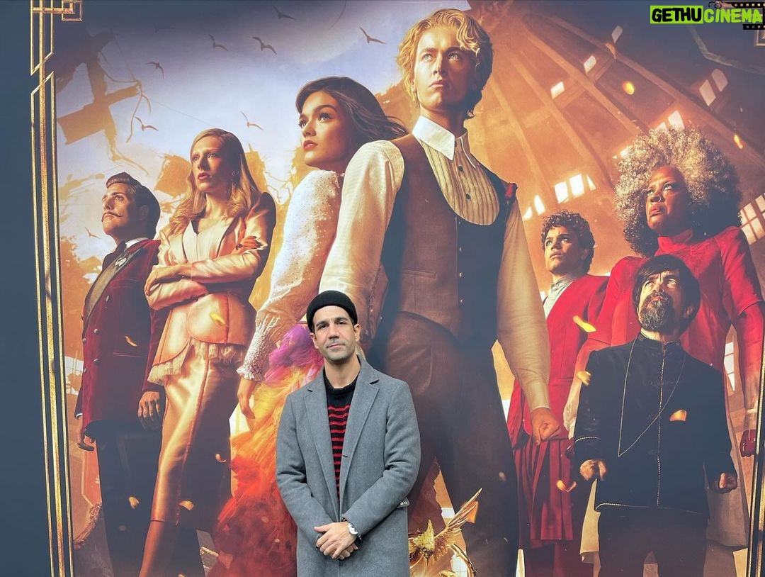 Daniele Rizzo Instagram - HAPPY HUNGER GAMES!!! Thanks to the wonderful Cast & Team of @songbirdsandsnakes for this great film & thanks for beeing such great sports in my “Hunger Games ROADSHOW! :) “Bucky Twitterman loves u guys! Video is online now ♥️ Enjoy & go to the cinema! It’s made for the bigscreen! Thx @tomblyth @rachelzegler @hunterschafer @joshandresrivera @francishlawrence @leoninestudios @lionsgate @aim_filmpr @pureonlinepr @caay_agency #hungergames #tomblyth #snow #jasonschwartzman The Ritz-Carlton, Berlin