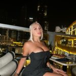 Daniella Chávez Instagram - Repite conmigo: El 2024 será el mejor año de mi Vida✨ (decrétalo en los comentarios) 💫 @amayadubai 🧸la mejor vista para cenar 🍽️