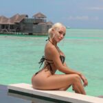 Daniella Chávez Instagram - You can have it too... Shop @FashionNova Cyber Monday sale NOW! @NovaMEN 🖤Cuál es tu foto fav? 🧜🏻‍♀️ Maldives Islands