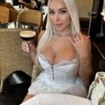 Daniella Chávez Instagram - Moments in Paris ✨Cuál es tu Fav? El mío es el último 🤫Video🥰 Paris, France