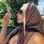Daniella Chávez Instagram – Si hubiera acatado todas las reglas, nunca habría llegado a ninguna parte💫  #Italia . Capri, Italy