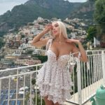 Daniella Chávez Instagram - Nice weekend🌸Link in Bio🌸 Positano, Amalfi Coast, Italy