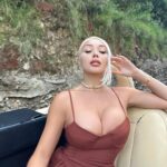 Daniella Chávez Instagram – 🍦 Capri 🇮🇹 Cuál es tu foto Favorita? Capri, Italy