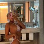 Daniella Chávez Instagram - Enamórate de convertirte en tu mejor versión, pero con paciencia, compasión y respeto a tu proceso✨Feliz Viernes✨
