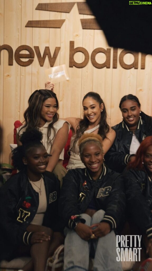 Danielle Robay Instagram - PRETTYSMART x FOOTLOCKER x NEW BALANCE with @stormreid: a night of balance 👟 💡 💋 ✨ S/O @trillmulticultural @footlocker @newbalance @___paulina @fatbootycelinedion @cardinaldivasofsc for bringing the dopest college dorm room sleepover to us! This was one of the most special collaborations I’ve been a part of. The room was warm. Los Angeles, California