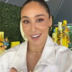 Danielle Robay Instagram - @DanielleRobay and a few of the other incredible women who joined us at #ShineAway are #ShiningALight on just some of the many wonderful things about each other. These women embody what Hello Sunshine and #ShineAway is all about ☀️🎤