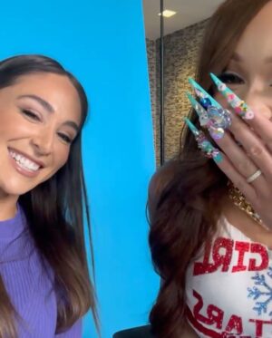 Danielle Robay Instagram - Smart Looks Good On You 💡💋 
swipe for proof → @theestallion @issarae @saweetie