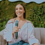 Danielle Robay Instagram - @thefemalefoundercollective keynote last week was ✨✨. I was in conversation with @WinnieHarlow, founder of @cayskin + CEO @karenbarner1 (fellow Chicagoan!) Winnie is 1 of under 100 black female founders who’s raised over $1m in funding ($4.1m), a remarkable feat (and also an upsetting statistic worth noting and changing). Discovered on ANTM, internationally recognized as a supermodel her life in many ways seems like it was sprinkled with gold dust. But it’s deeper than that + here was my takeaway from our conversation: 𝗦𝗵𝗲 𝗱𝗼𝗲𝘀𝗻’𝘁 𝘀𝗲𝗲 𝗡𝗢 𝗮𝘀 𝗮 𝗯𝗮𝗿𝗿𝗶𝗰𝗮𝗱𝗲, 𝘀𝗵𝗲 𝘀𝗲𝗲𝘀 𝗡𝗢 𝗮𝘀 𝗡𝗘𝗫𝗧 𝗢𝗣𝗧𝗜𝗢𝗡. •When Winnie was diagnosed with vitiligo some of her family members would point to a new spot on her back, or kids at school would bully her. Her grandmother said, NO, you’re beautiful and blessed and you will live as such. She has 😊. •Winnie tried out for the VS fashion show. They said NO. She came back to audition the next year, and that show became a tentpole moment in her career. •Winnie applied for a job at Sephora at 16. They said NO. @cayskin is launching in Sephora Canada next week + she will be having an event at the same Sephora that turned her down. Half the battle is believing you can. The other half is executing. And that means not taking NO for an answer; it simply means NEXT OPTION. Swipe to the last slide for some ✨ 📚 from Winnie Rolling Greens Dtla
